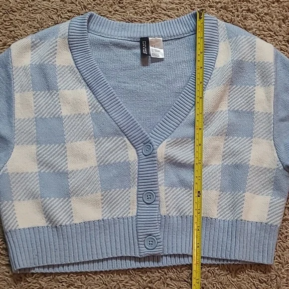 Divided H&M Womens Cropped Cardigan Sweater Long Sleeve Blue White Checkered - Picture 5 of 7